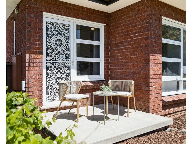 24 Lesley Crescent, Mortdale NSW 2223