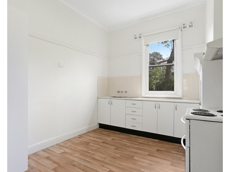 180 President Avenue, Miranda NSW 2228