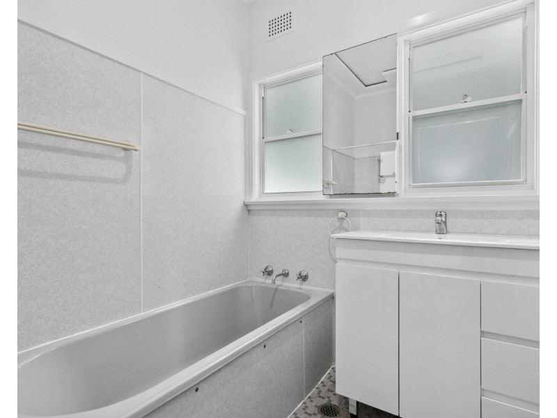 5 Quest Avenue, Yowie Bay NSW 2228