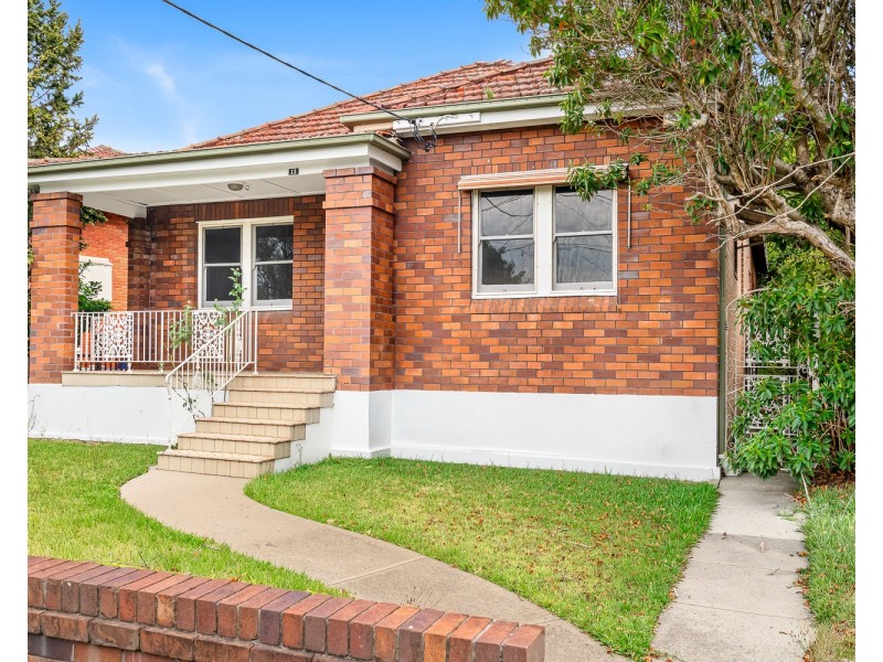 13 Beresford Avenue, Beverly Hills NSW 2209