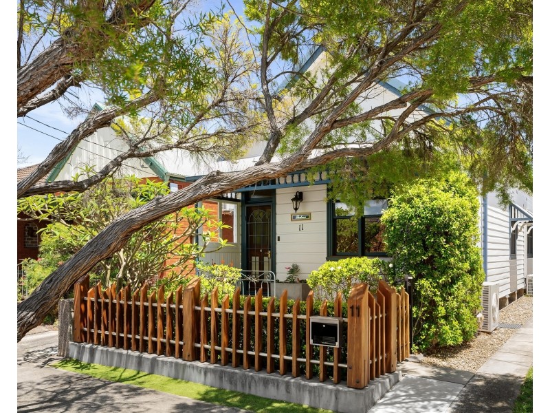11 Percival Street, Carlton NSW 2218