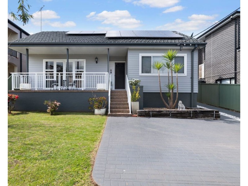 24 Sandakan Road, Revesby Heights NSW 2212