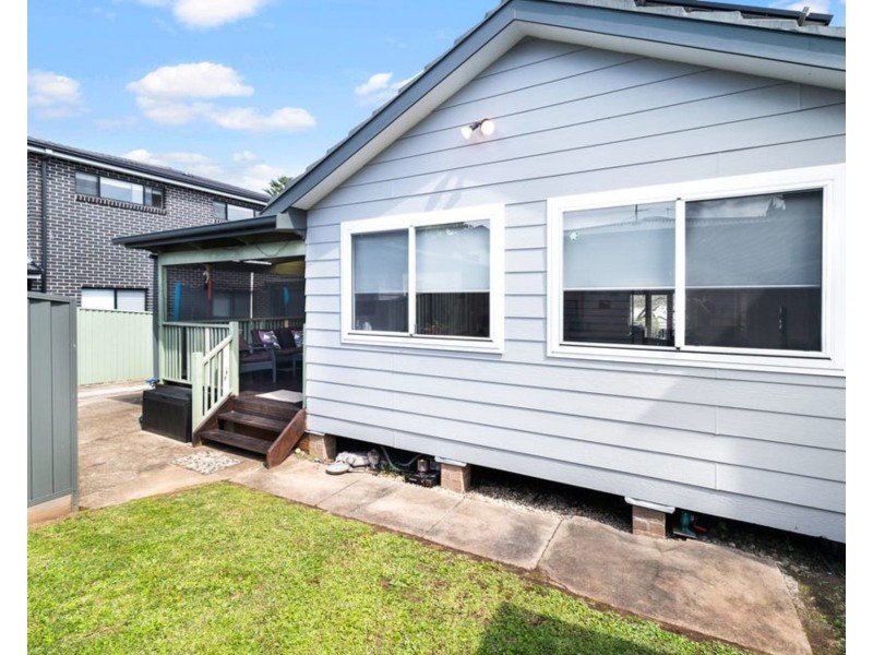 24 Sandakan Road, Revesby Heights NSW 2212