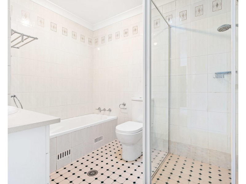 9/1A Bassett Street, Hurstville NSW 2220