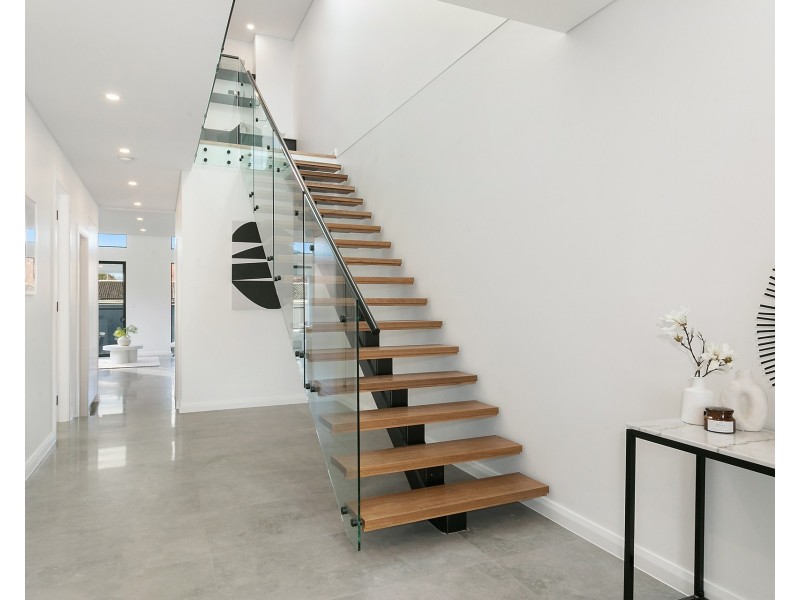 9 Nichols Avenue, Revesby NSW 2212