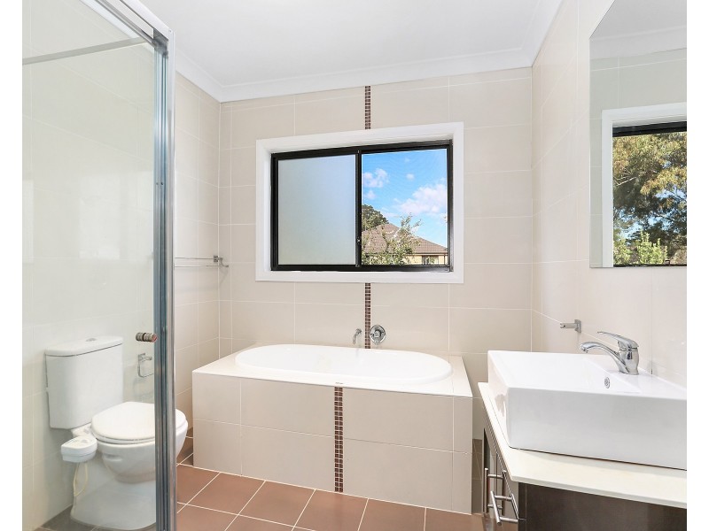 21A Robyn Street, Revesby NSW 2212