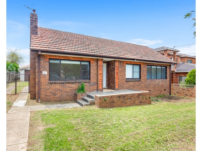 61 Macquarie Street, Greenacre NSW 2190