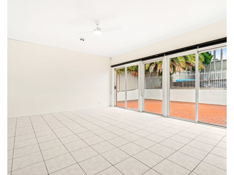 8 Warraroong Street, Beverly Hills NSW 2209