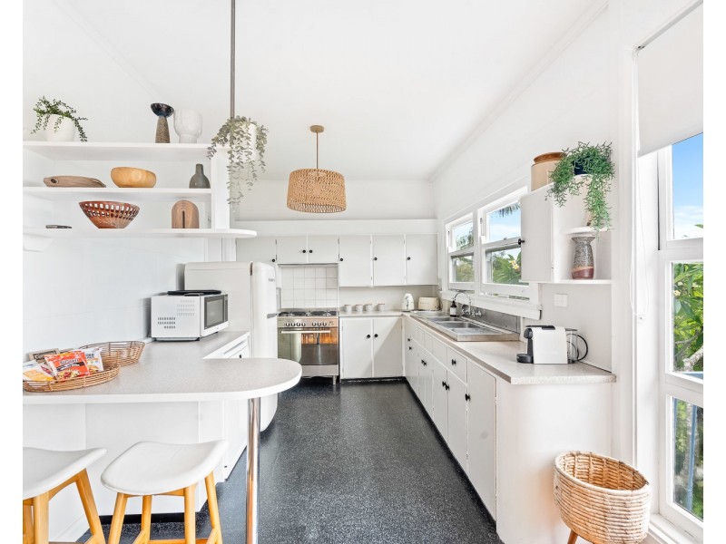 17 Baker Street, Bundeena NSW 2230