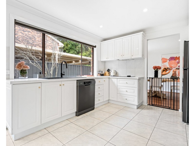 48 Leichardt Crescent, Sylvania NSW 2224