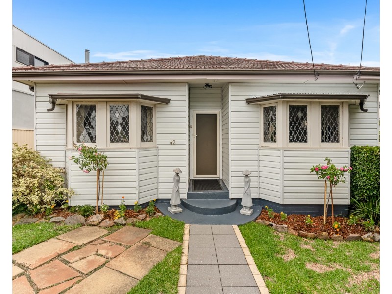42 Boundary Road, Mortdale NSW 2223