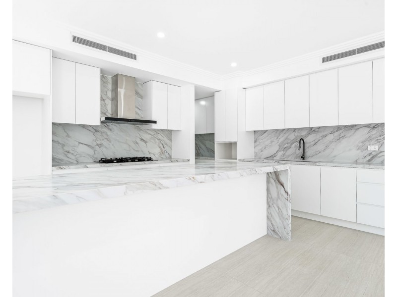 2B Pozieres Avenue, Milperra NSW 2214