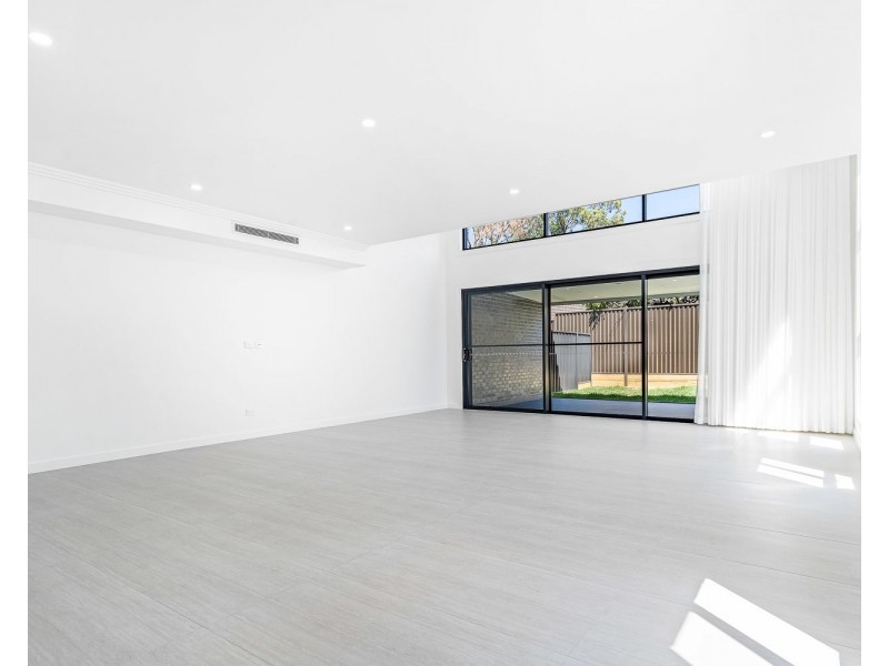 2B Pozieres Avenue, Milperra NSW 2214