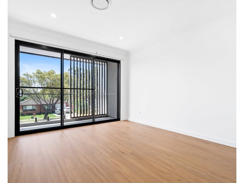 2B Pozieres Avenue, Milperra NSW 2214