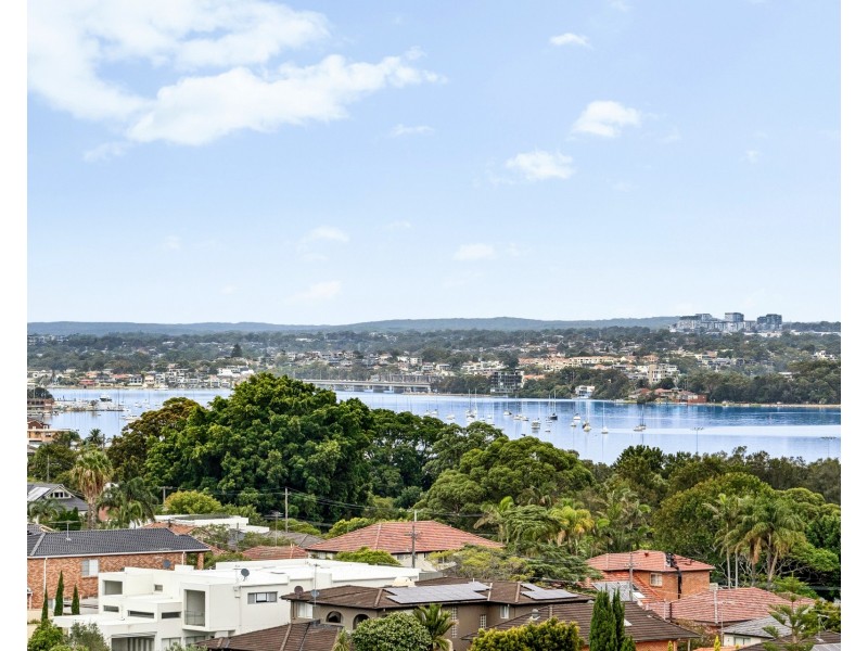 1011/15 Garrigarrang Avenue, Kogarah NSW 2217