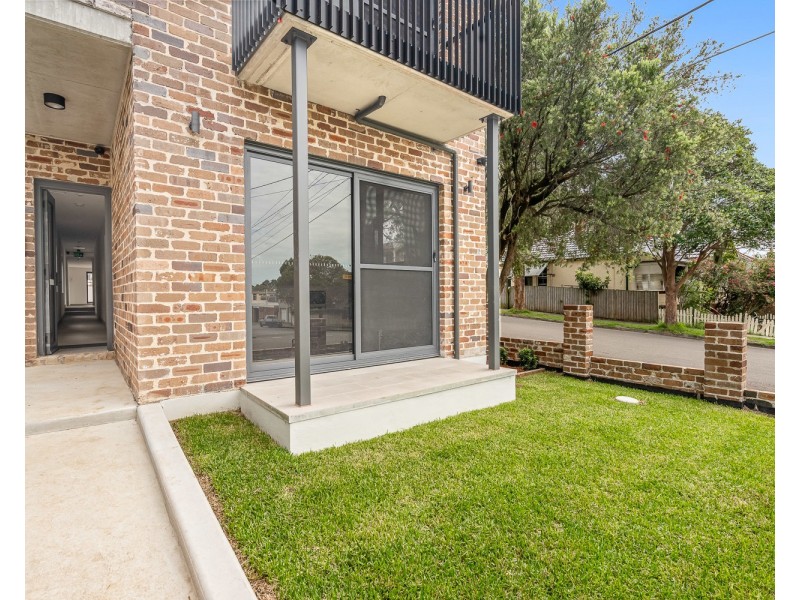 4/9  Fleet Street, Carlton NSW 2218