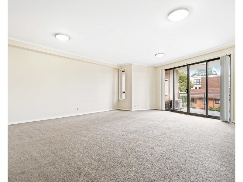 8/2 Kensington Street, Kogarah NSW 2217