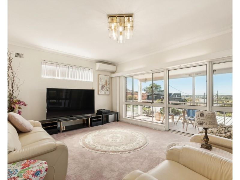 17 Craigholm Street, Sylvania NSW 2224