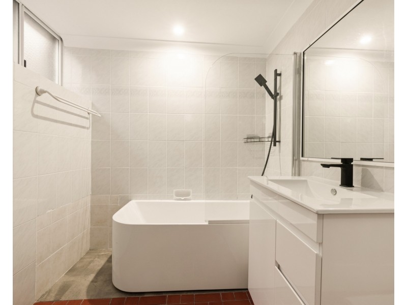 17 Craigholm Street, Sylvania NSW 2224