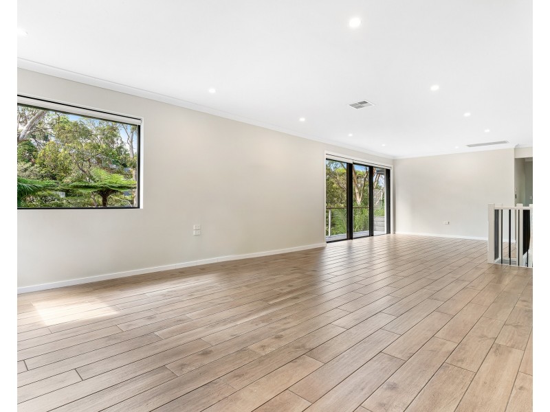 25 Oak Street, Lugarno NSW 2210