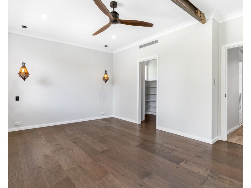 25 Oak Street, Lugarno NSW 2210