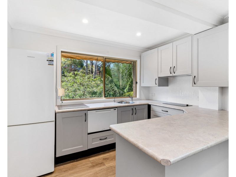 25 Oak Street, Lugarno NSW 2210