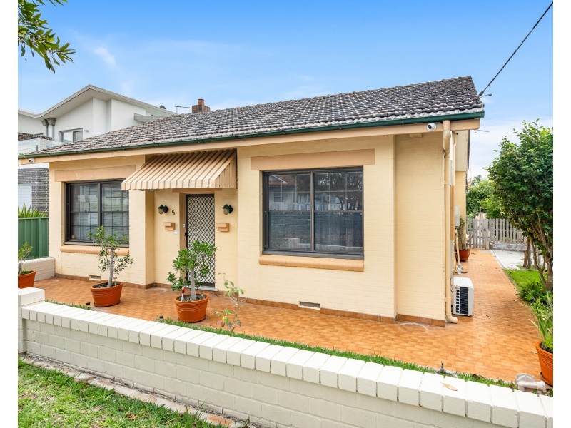 5 Baringa Road, Earlwood NSW 2206