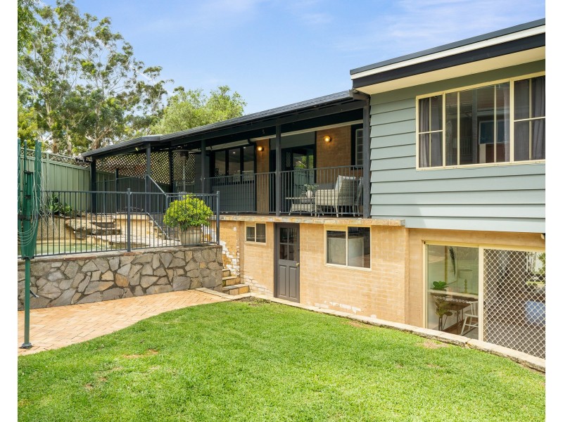 11 Mikarie Place, Kirrawee NSW 2232