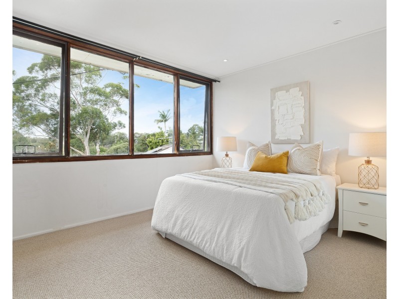 11 Mikarie Place, Kirrawee NSW 2232