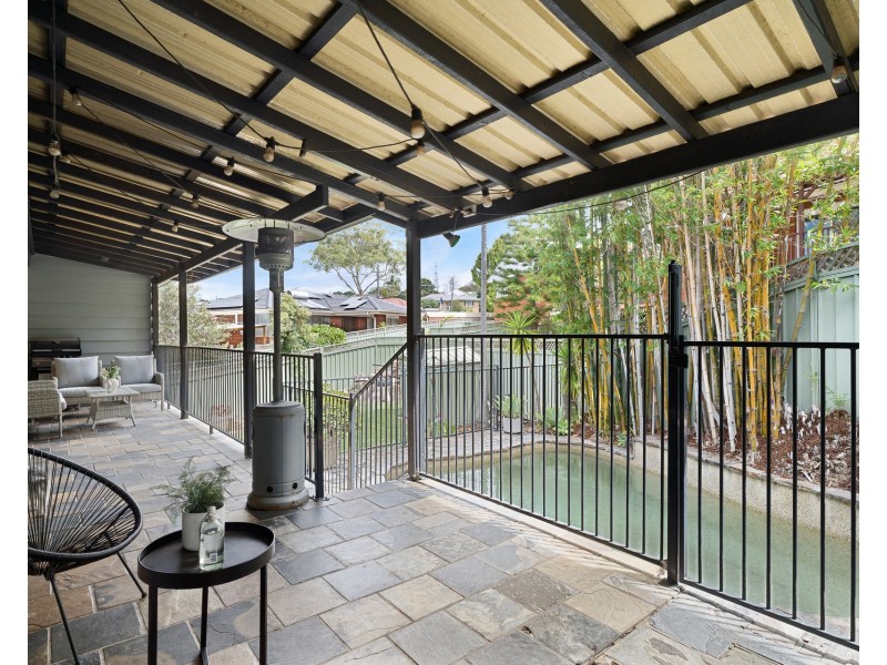 11 Mikarie Place, Kirrawee NSW 2232