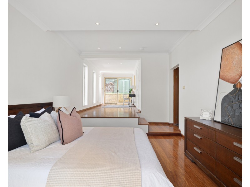 11 Mikarie Place, Kirrawee NSW 2232