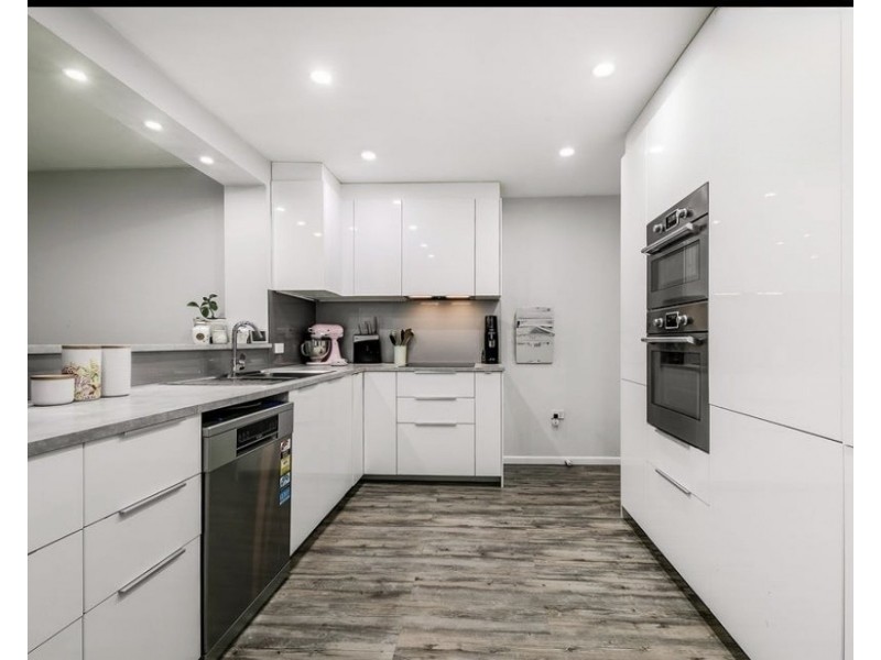 27 Langdale Avenue, Revesby NSW 2212