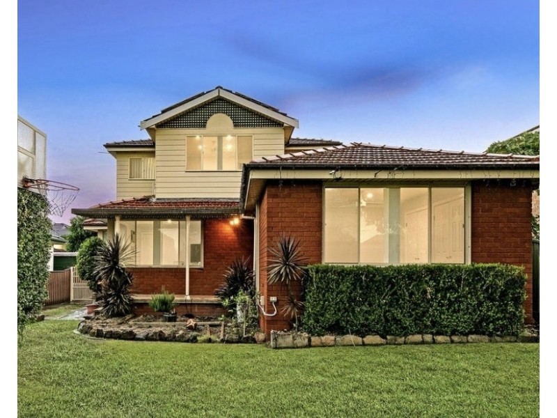 27 Langdale Avenue, Revesby NSW 2212