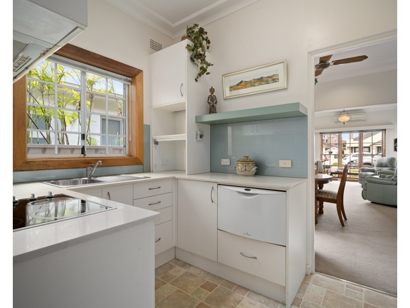 17 Minton Avenue, Dolls Point NSW 2219