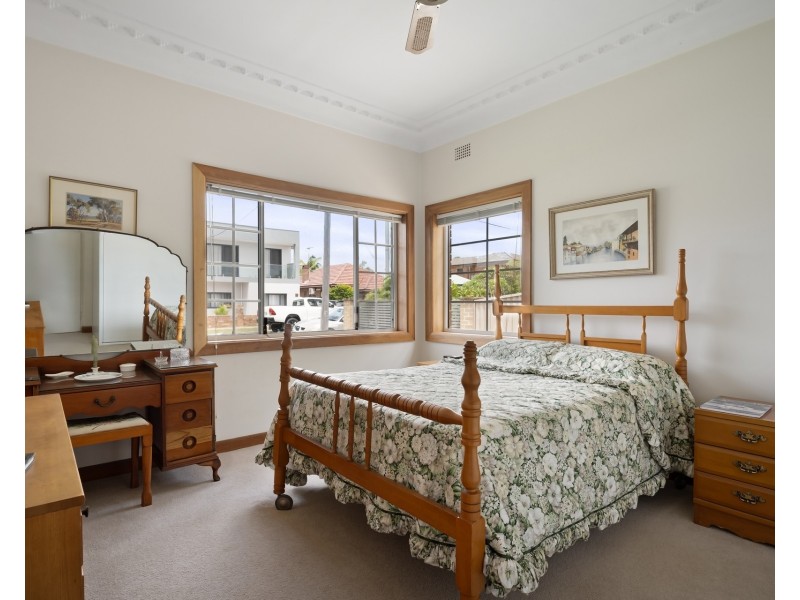 17 Minton Avenue, Dolls Point NSW 2219