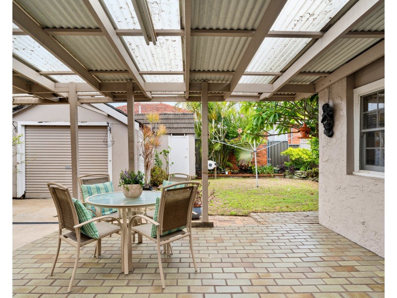 17 Minton Avenue, Dolls Point NSW 2219