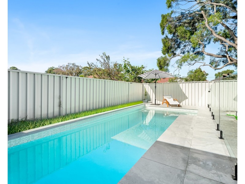 19C Henry Lawson Drive, Peakhurst NSW 2210