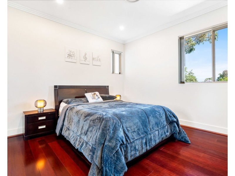 19C Henry Lawson Drive, Peakhurst NSW 2210