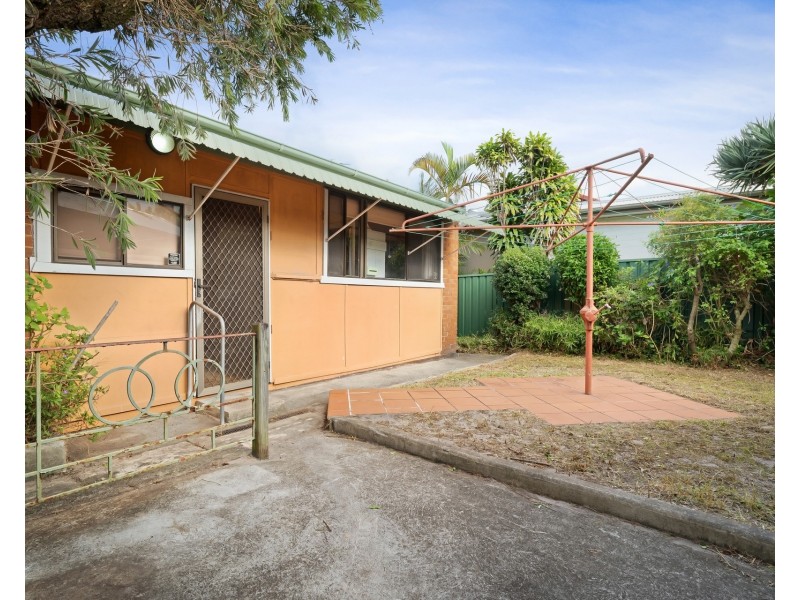 8 Maxwell Road, Pagewood NSW 2035