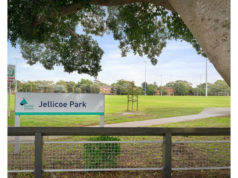 8 Maxwell Road, Pagewood NSW 2035