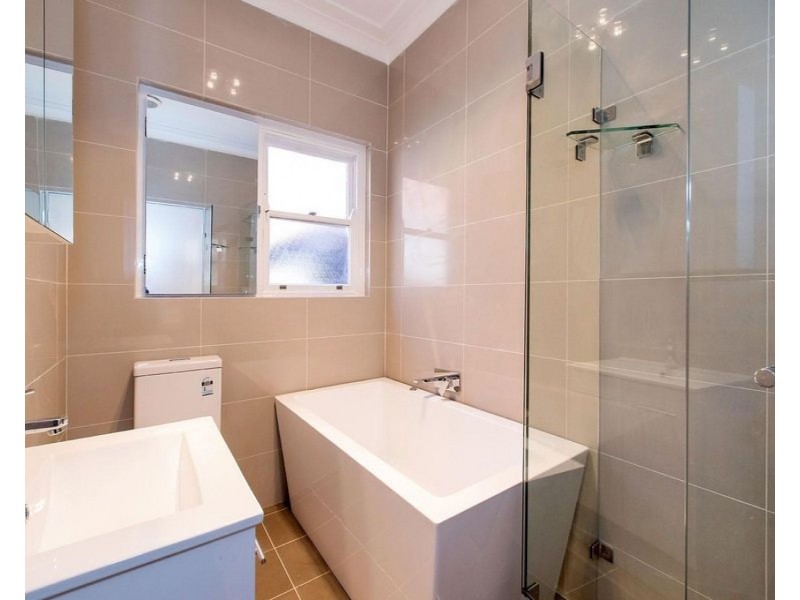 39 Warraroong Street, Beverly Hills NSW 2209