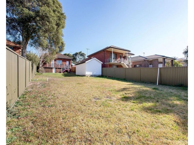 39 Warraroong Street, Beverly Hills NSW 2209