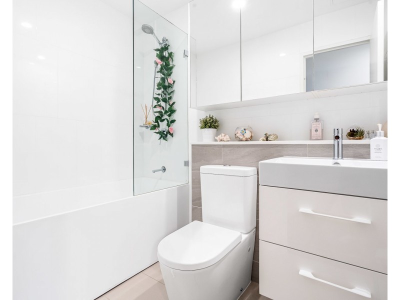 C601/40 Pinnacle Street, Miranda NSW 2228
