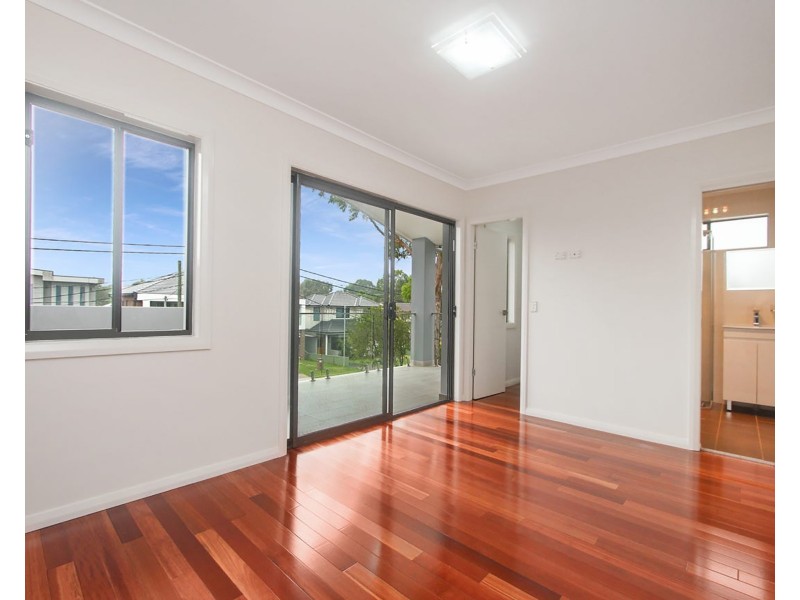 5 Clive Street, Revesby NSW 2212