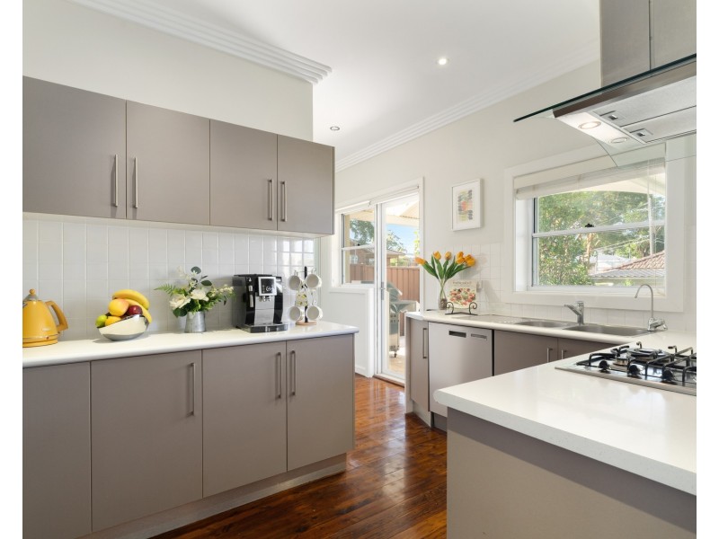 23 Holt Road, Sylvania NSW 2224