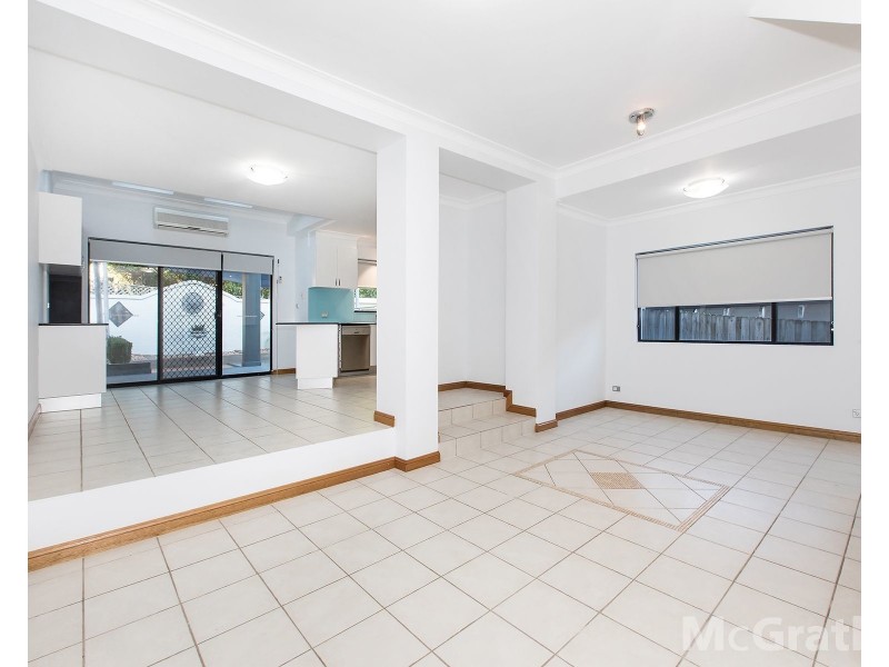 7a Drysdale Avenue, Picnic Point NSW 2213