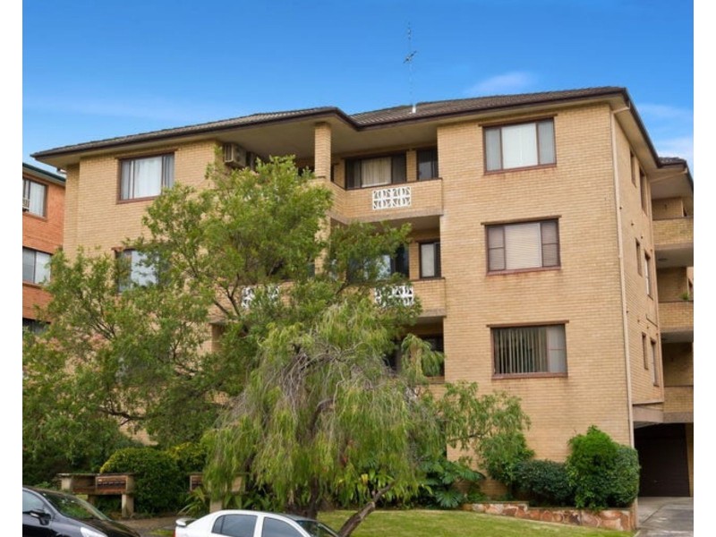 5/12-14 Winchester Street, Carlton NSW 2218