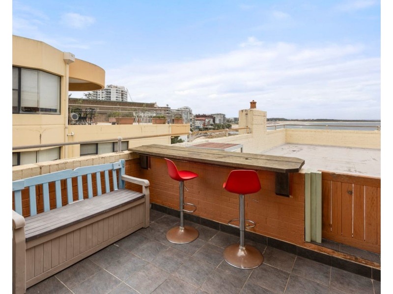 2/4 The Esplanade, Cronulla NSW 2230