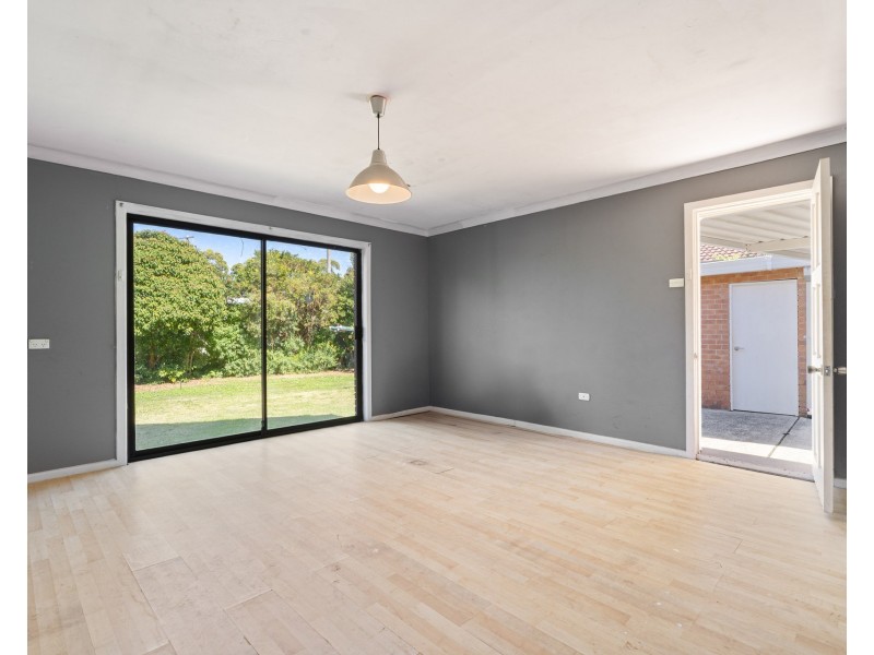 18 Clements Parade, Kirrawee NSW 2232