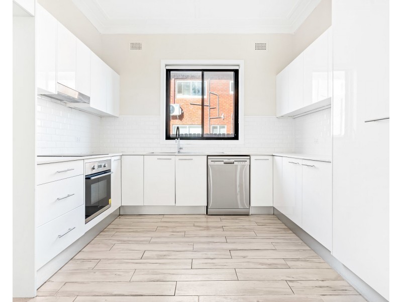 28 Kings Road, Brighton-le-sands NSW 2216